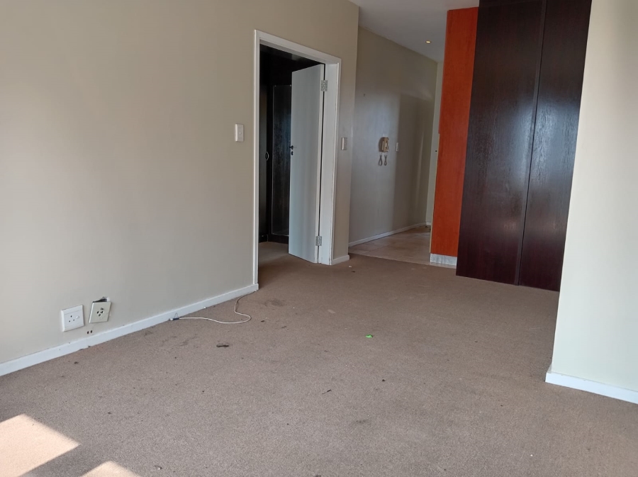 1 Bedroom Property for Sale in Beacon Bay Eastern Cape